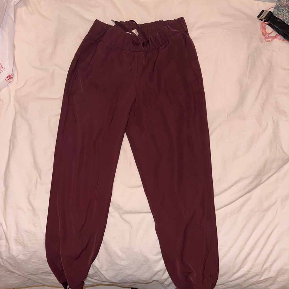 Maroon lulu lemon joggers